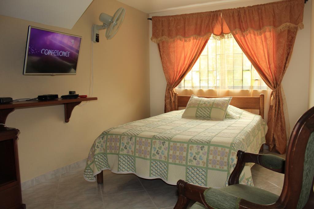 Mayorca Homestay Μεντεγίν Εξωτερικό φωτογραφία
