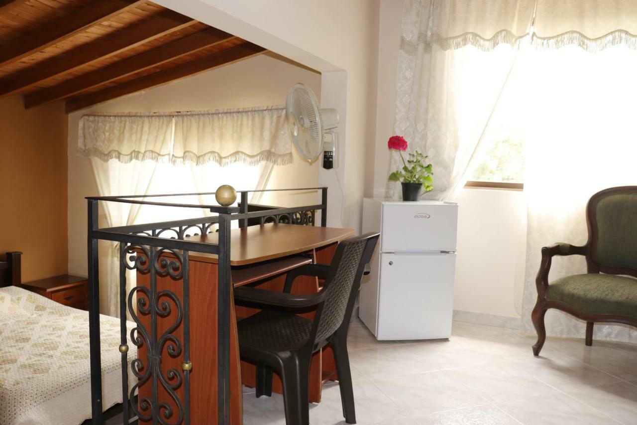 Mayorca Homestay Μεντεγίν Εξωτερικό φωτογραφία