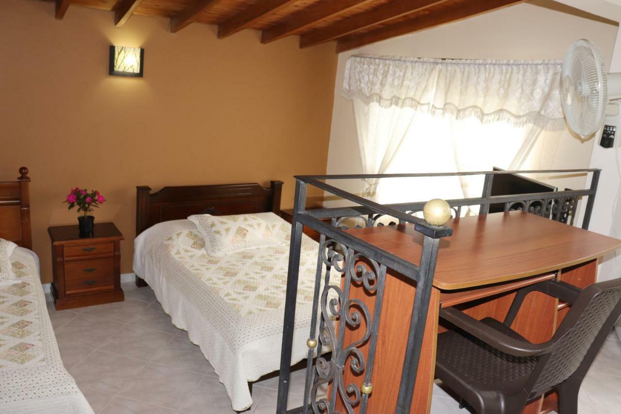 Mayorca Homestay Μεντεγίν Εξωτερικό φωτογραφία
